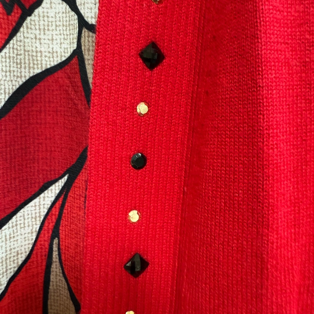 Red Cardigan with Patterned Top - Picture 4 of 5